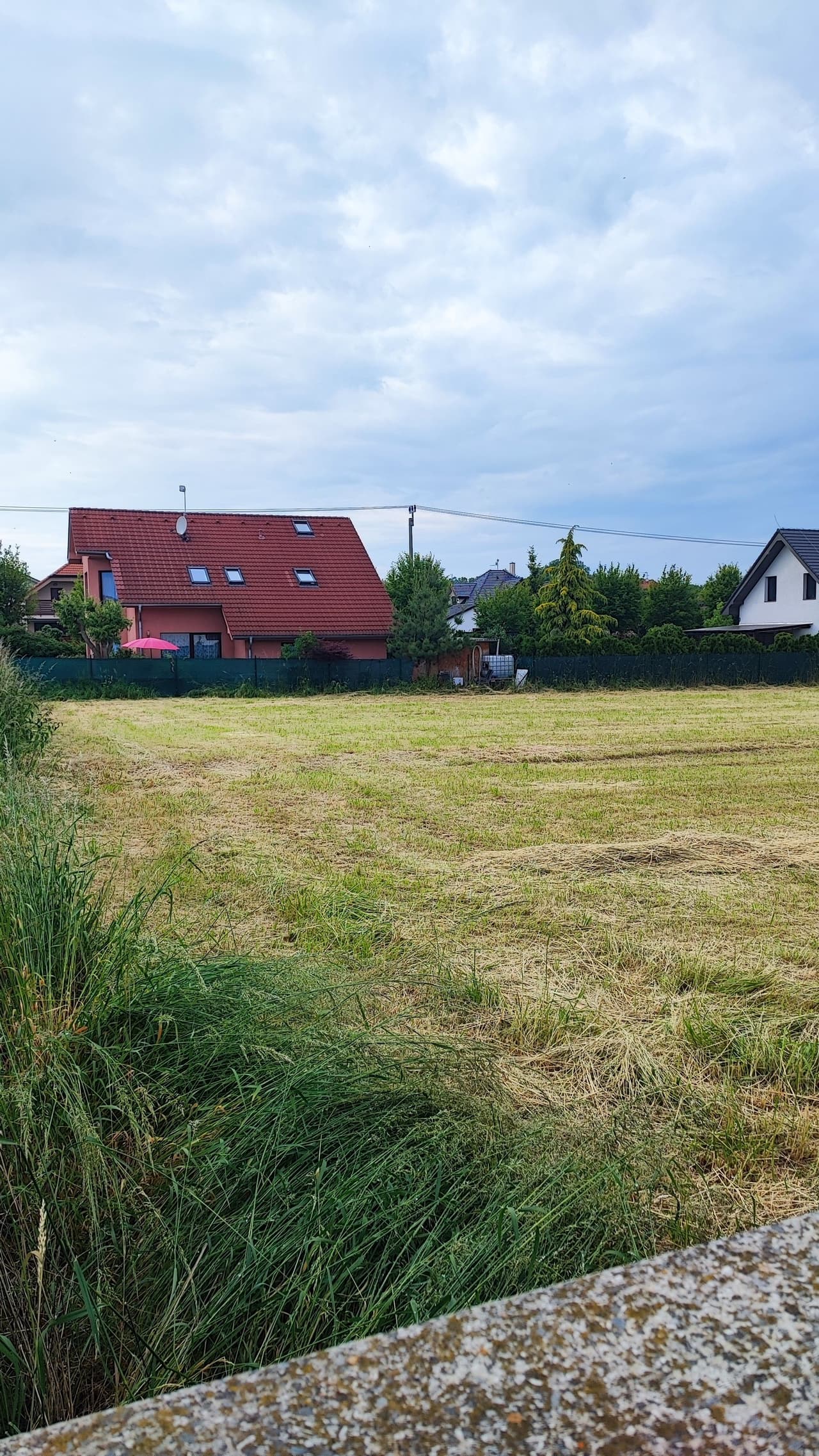 Prodej pozemku 843 m²