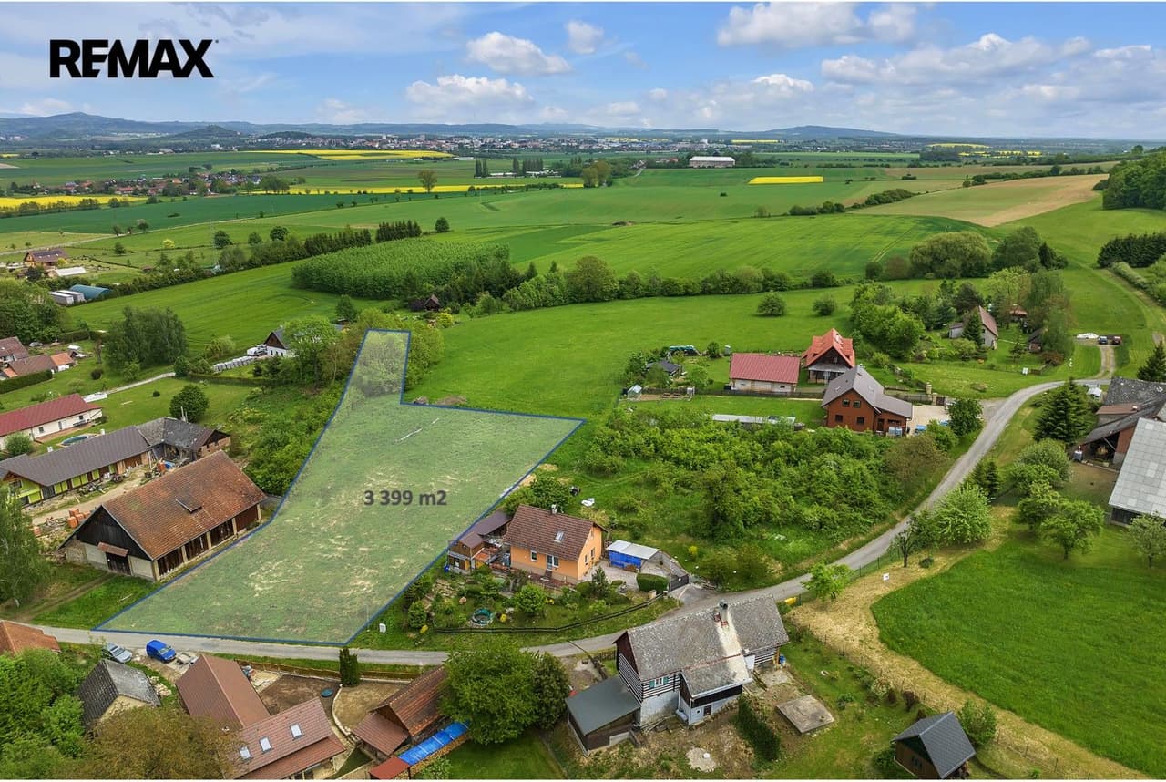 Prodej pozemku 3399 m²