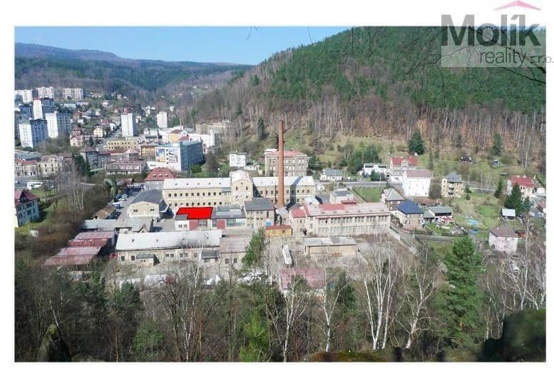 Pronájem komerčního prostoru 250 m²
