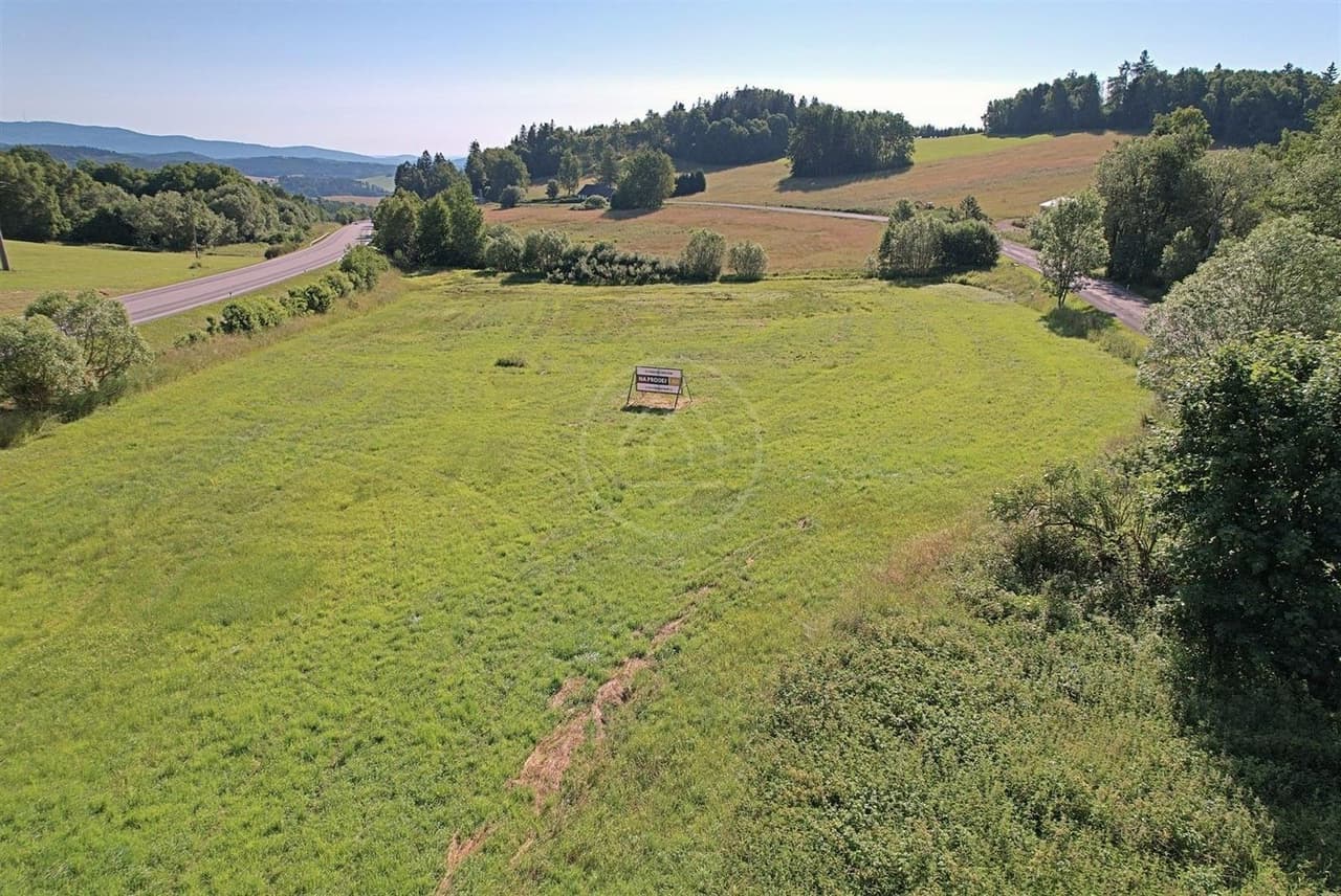 Prodej pozemku 1895 m²