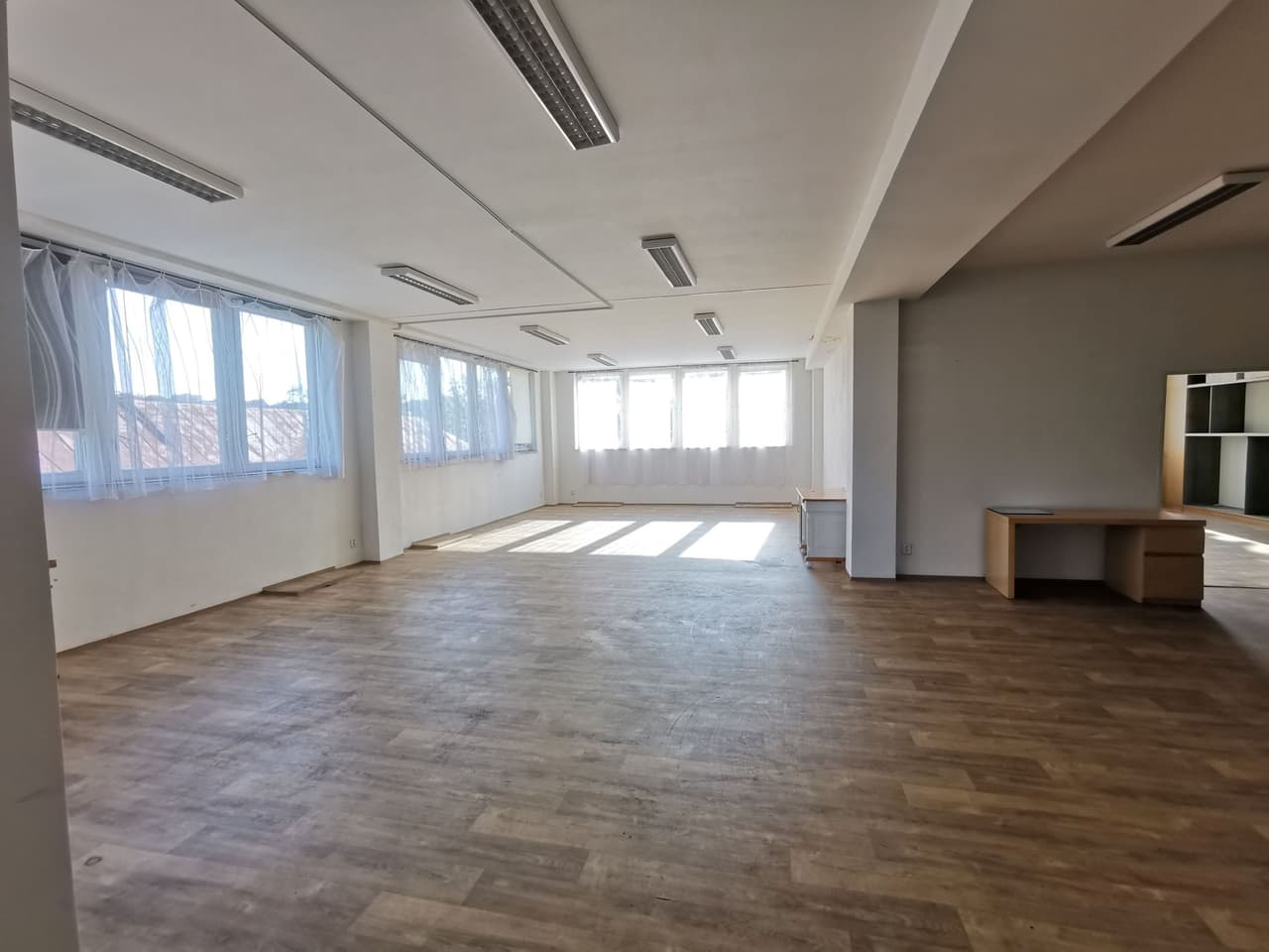Pronájem komerčního prostoru 290.4 m²