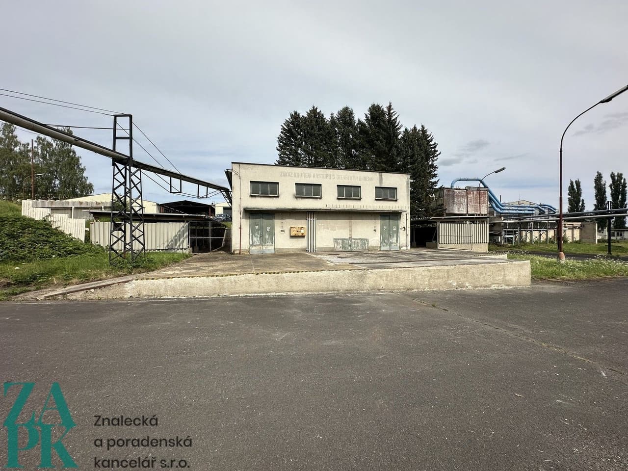 Pronájem komerčního prostoru 350 m²