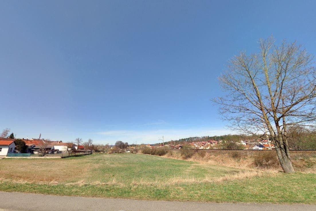 Prodej pozemku 1355 m²
