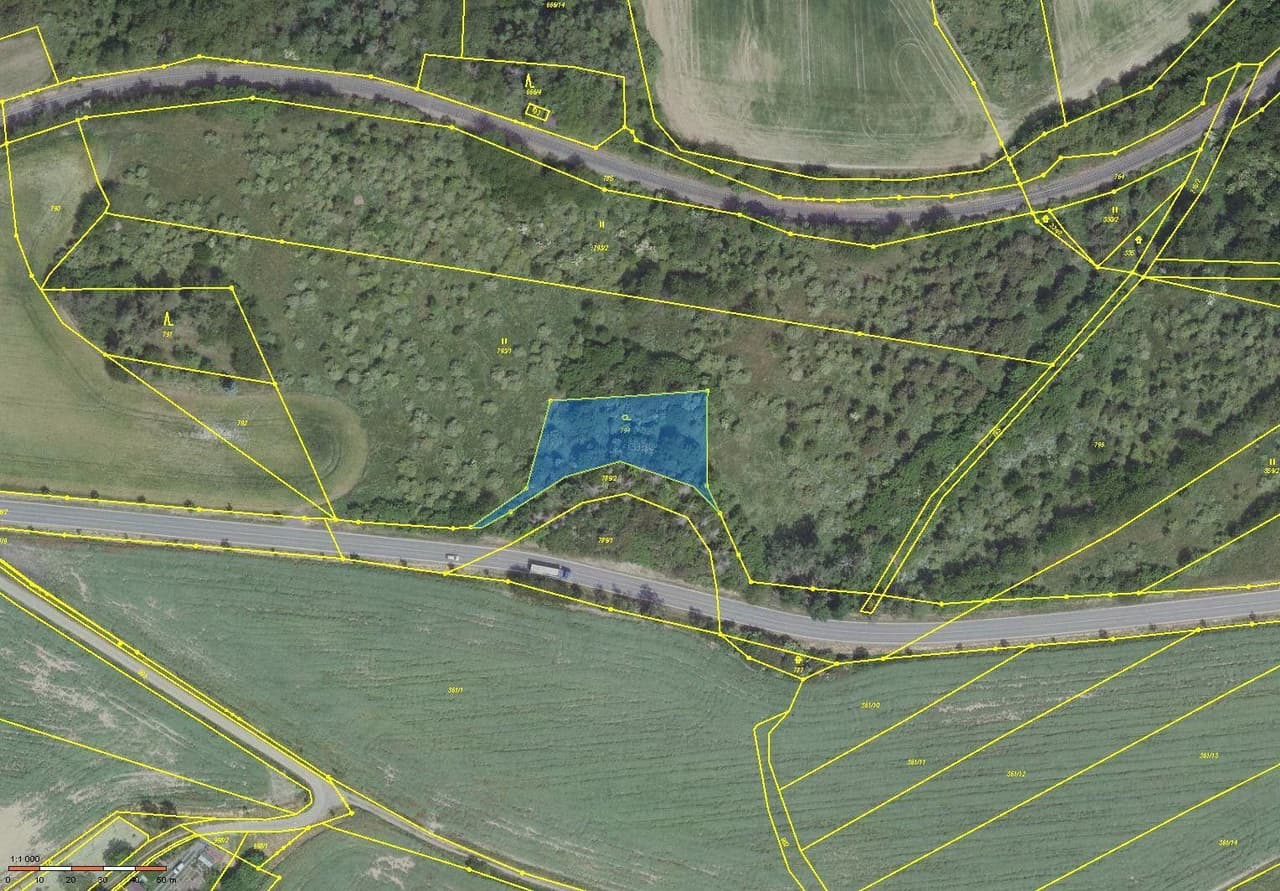 Prodej pozemku 1405 m²