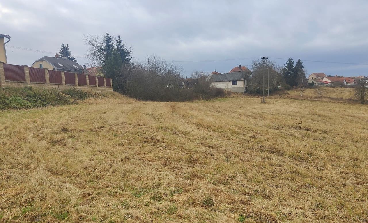 Prodej pozemku 2100 m²