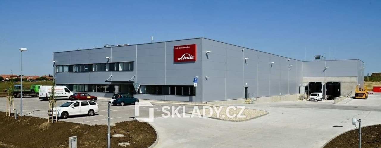Pronájem komerčního prostoru 19000 m²