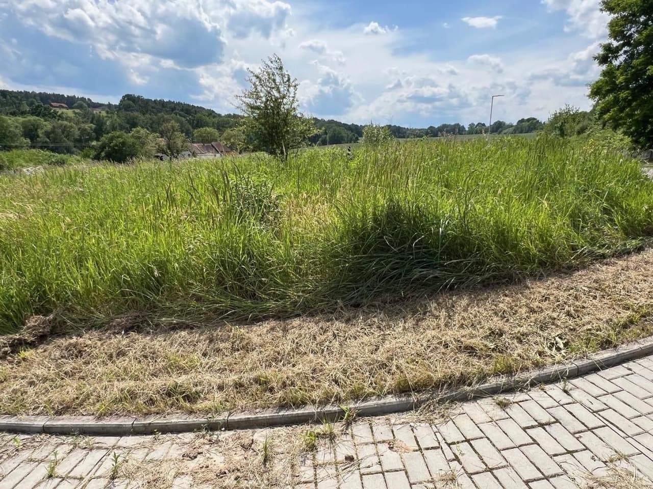 Prodej pozemku 777 m²
