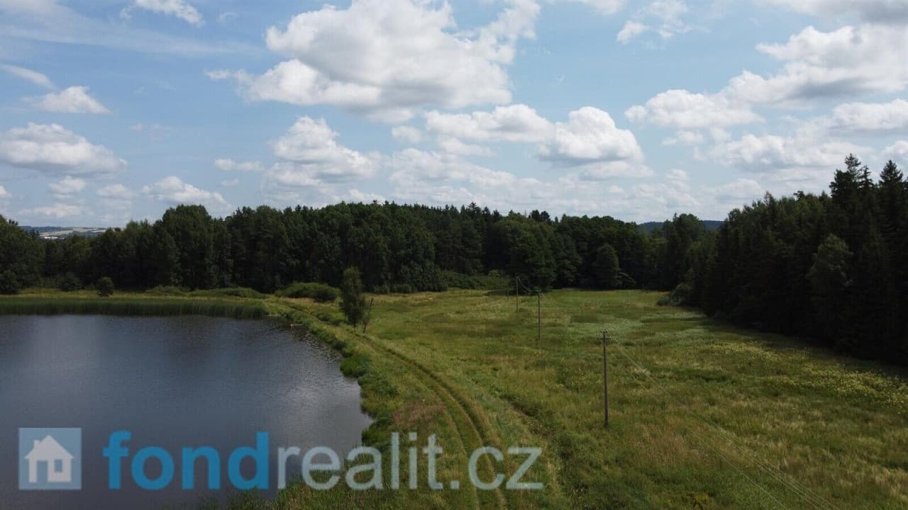 Prodej nemovitosti 6113 m²