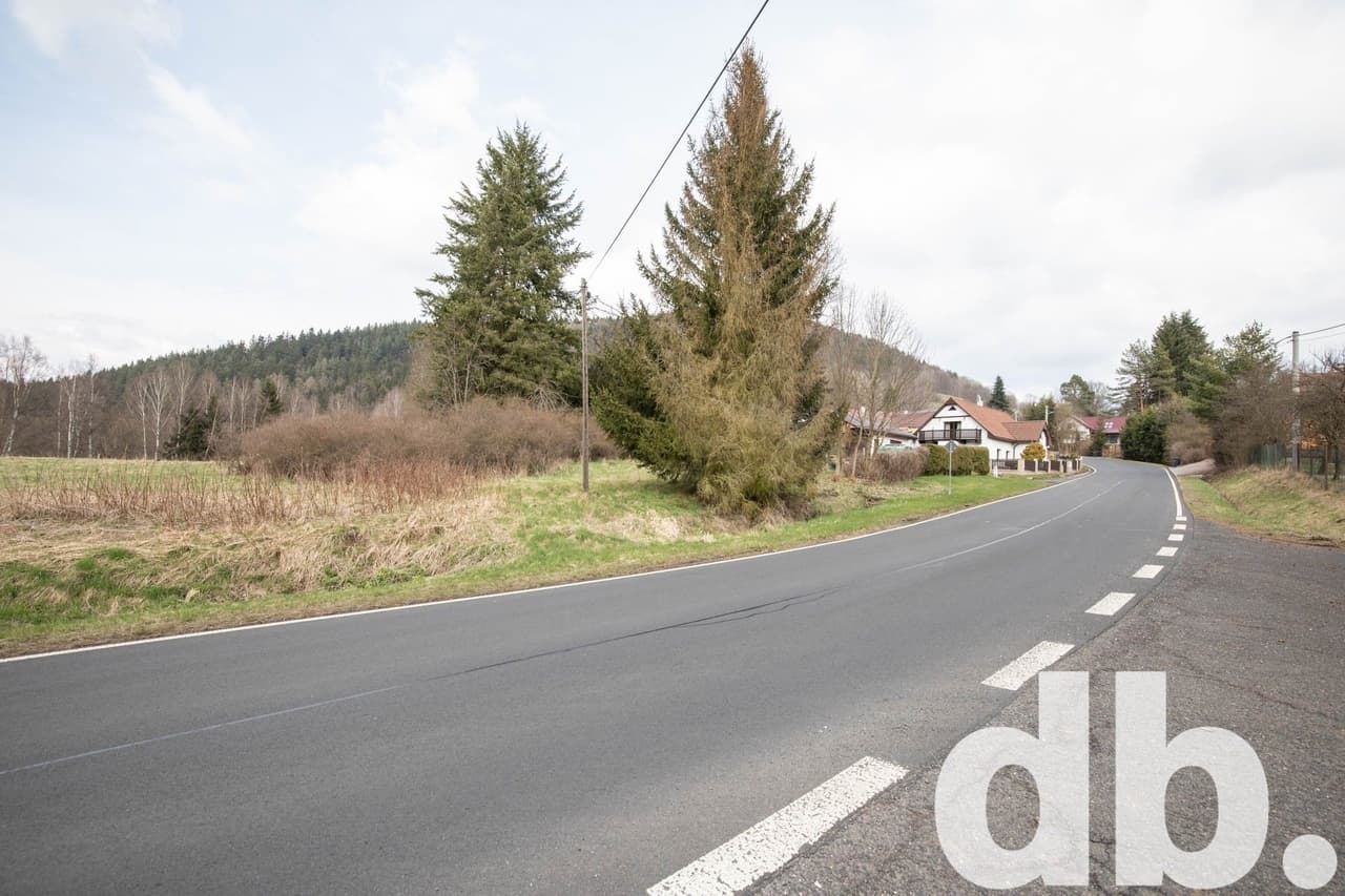 Prodej pozemku 812 m²