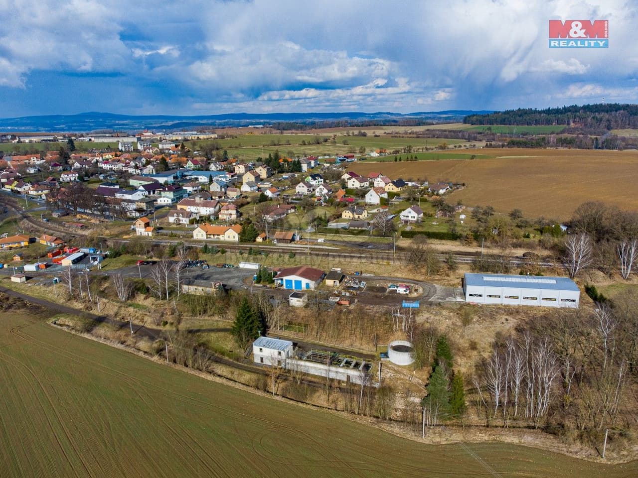 Prodej komerčního prostoru 421 m²