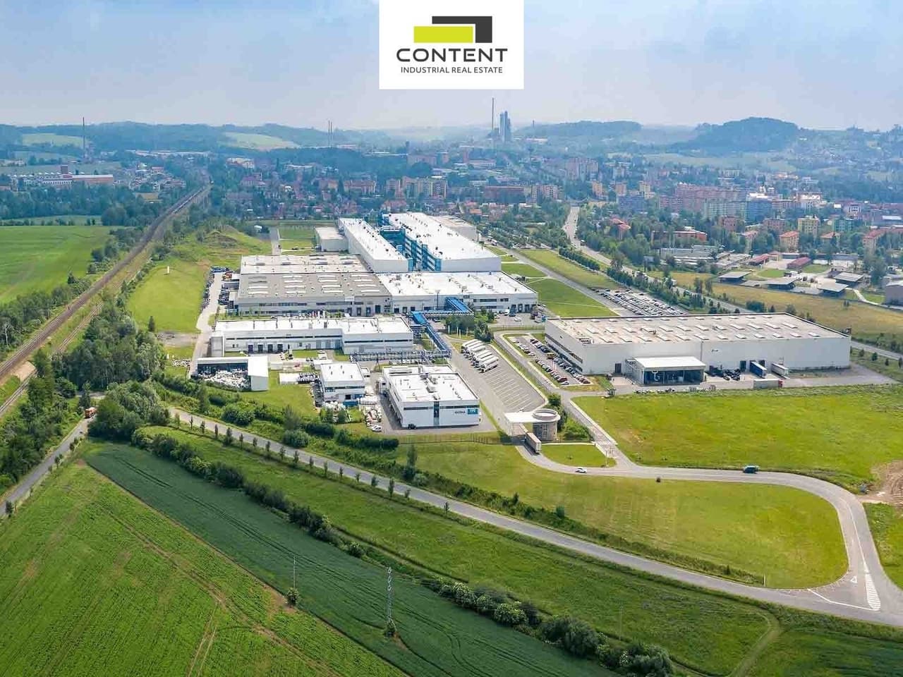 Pronájem komerčního prostoru 7776 m²