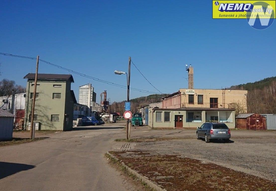 Prodej komerčního prostoru 3000 m²