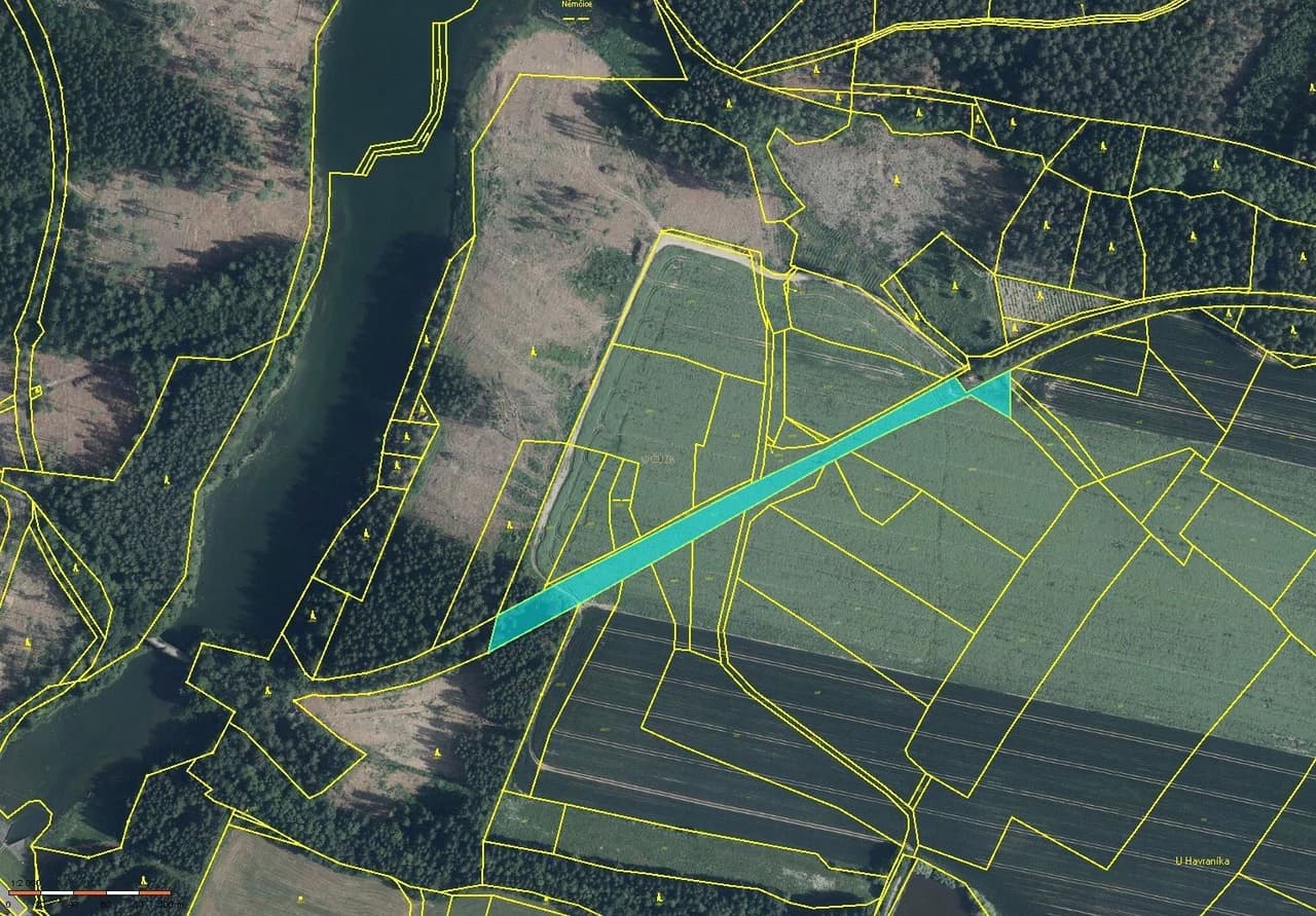 Prodej pozemku 4717 m²