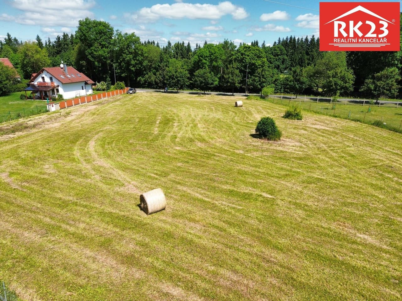 Prodej pozemku 4038 m²