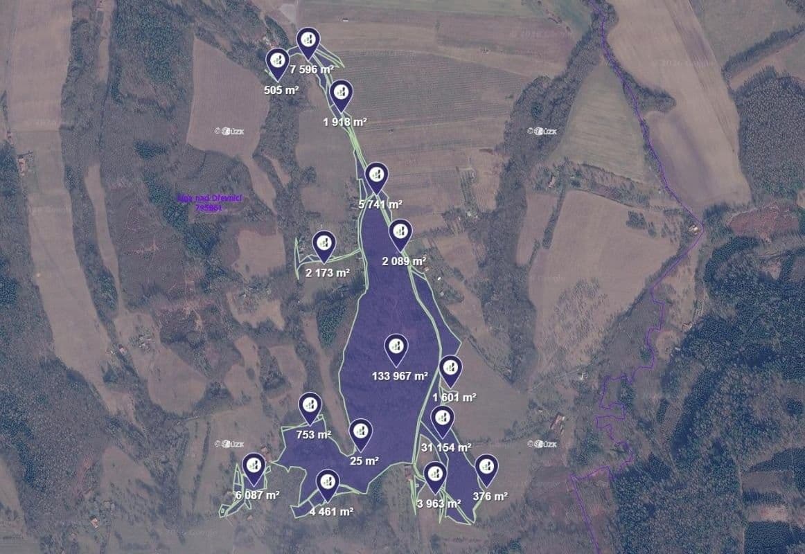 Prodej pozemku 2300 m²
