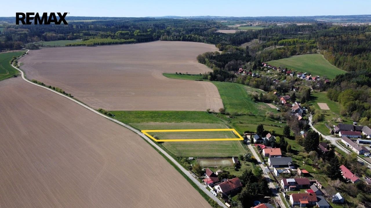 Prodej pozemku 2617 m²