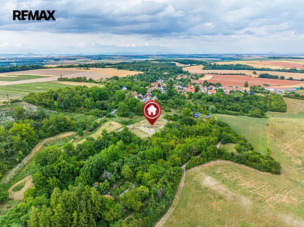 Prodej pozemku 888 m²