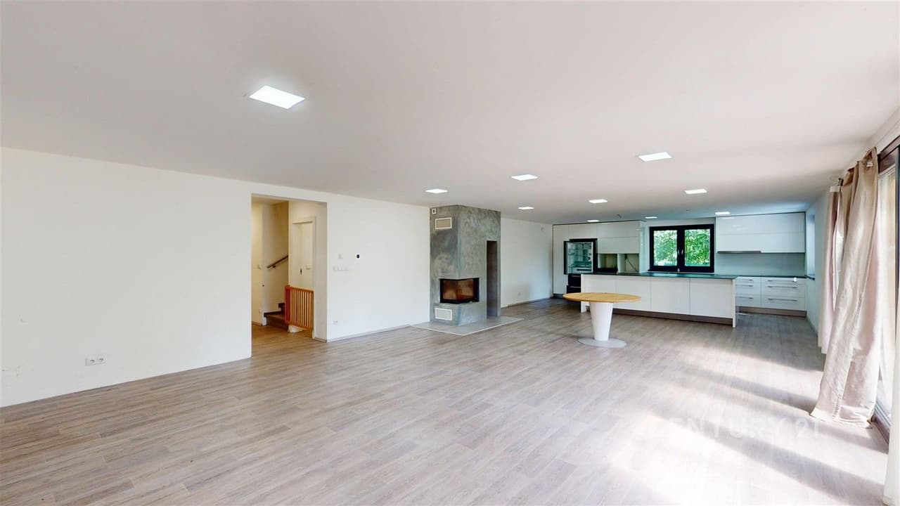 Prodej domu 319 m²