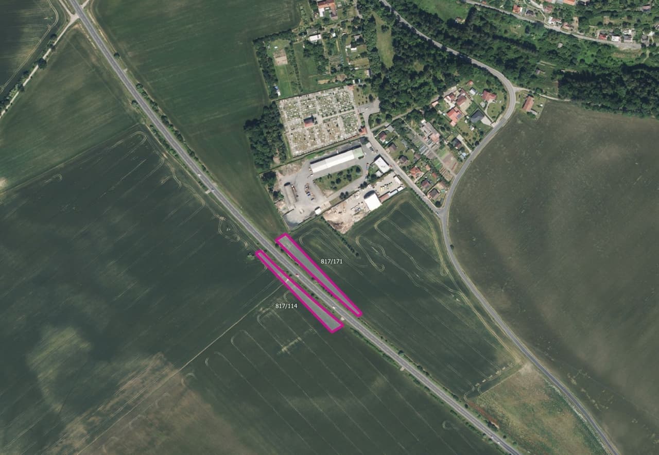 Prodej pozemku 3526 m²