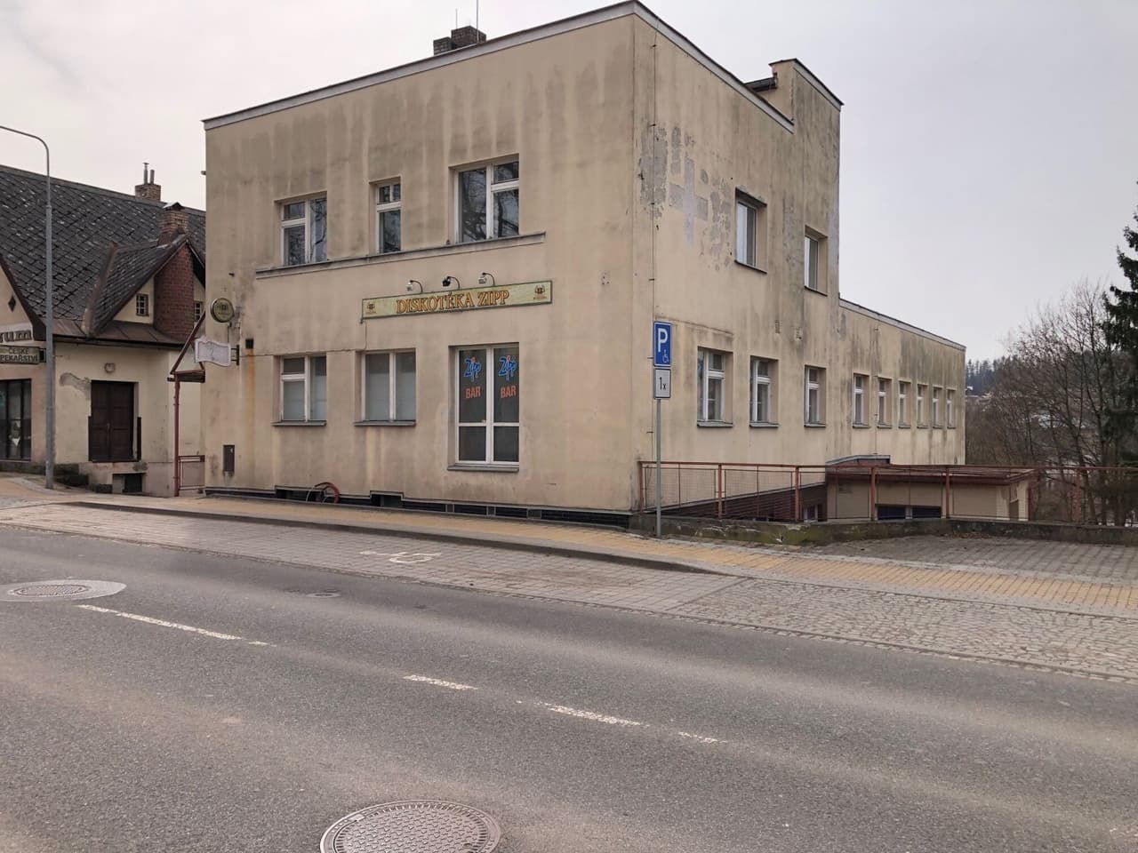 Prodej komerčního prostoru 560 m²