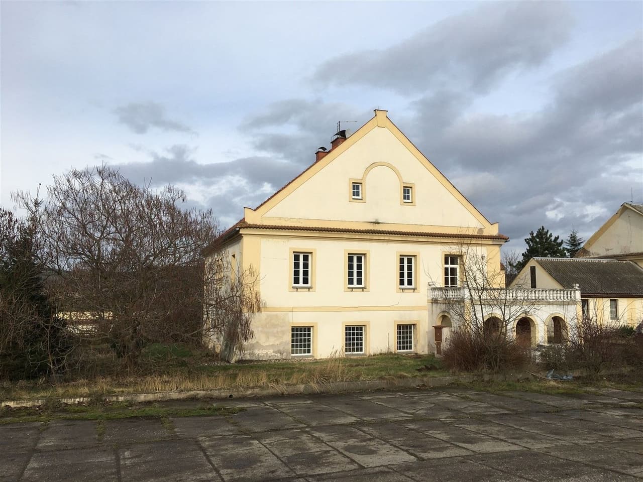 Pronájem domu 207 m²